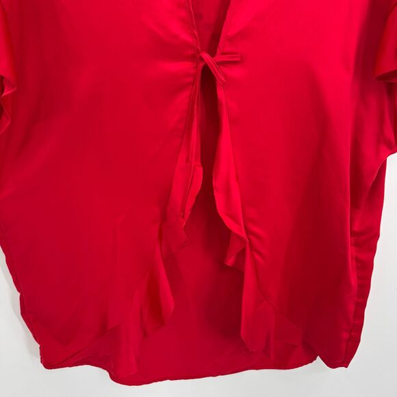 NWT VICTORIA'S SECRET Red Flutter Sleeve "Love" Lightweight Satin Robe One Size - Picture 2 of 6